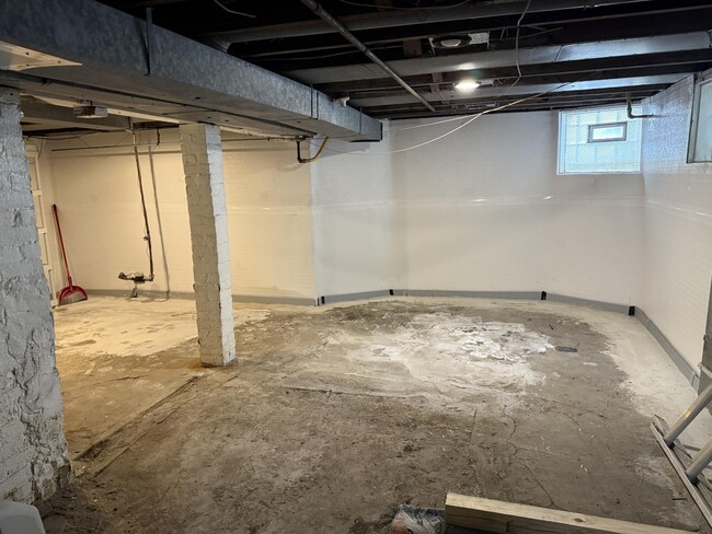 Building Photo - 3788 Burns Ave