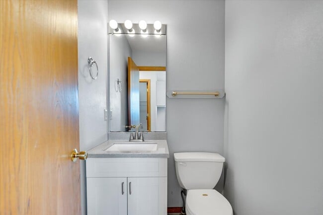 Building Photo - 6621 Samantha Ln