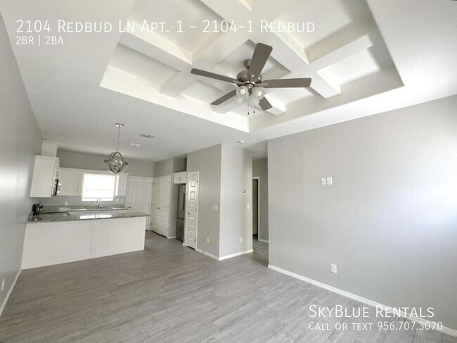 Building Photo - 2104 Redbud Ln