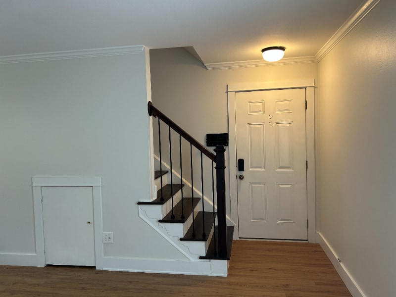 Building Photo - 3073 Colonial Way