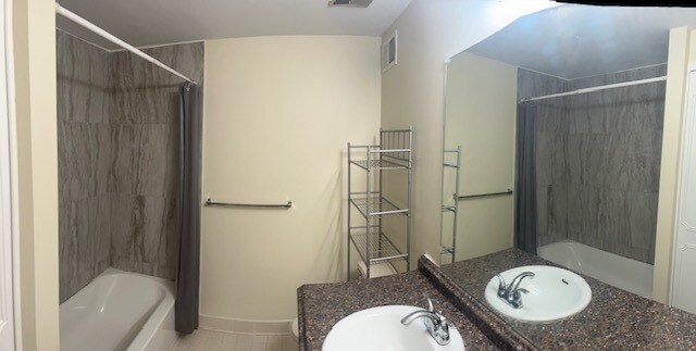 Building Photo - 1594 Brentwood Dr