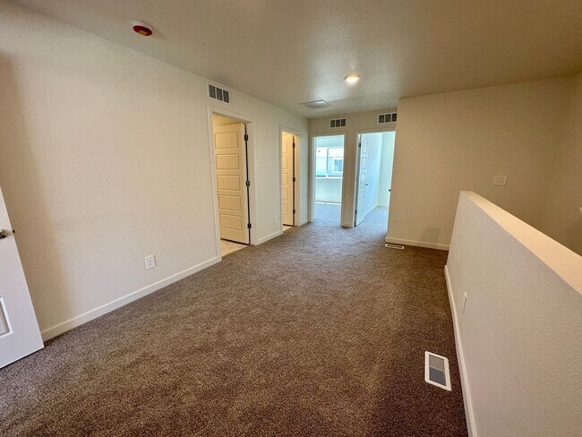 Building Photo - 3909 Canoe St