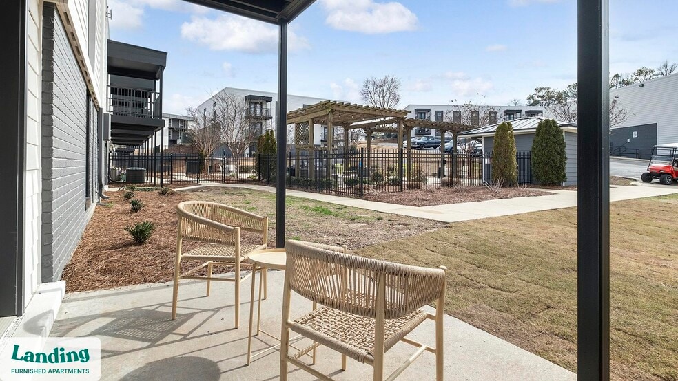 Building Photo - 3450 Manor Dr