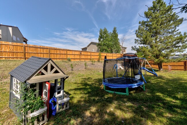 Building Photo - 4025 Wild Flower Dr