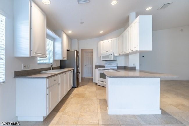 Building Photo - 7872 Umberto Ct