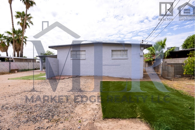 Building Photo - 3Bed/1Bath Home at Mesa/Broadway! $1499 MO...