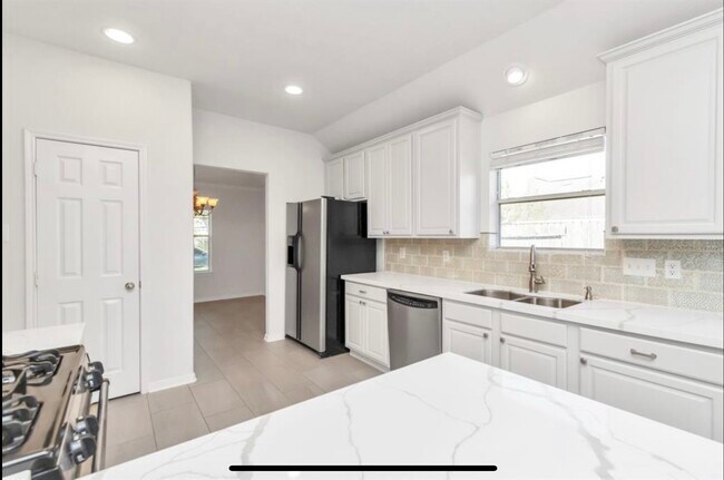 Building Photo - 20911 Sage Laurel Ln