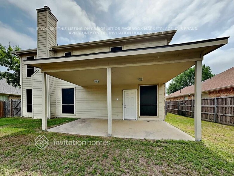 Building Photo - 705 River Oak Way