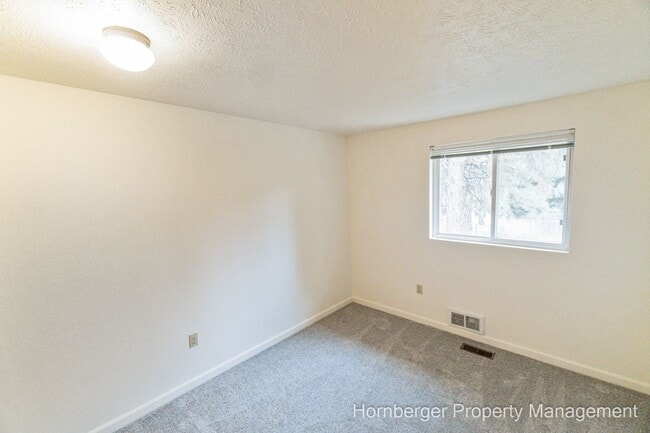 Building Photo - Recently Updated Single Family Home On The...
