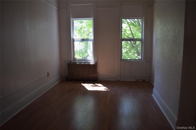Building Photo - 226 Pennsylvania Ave