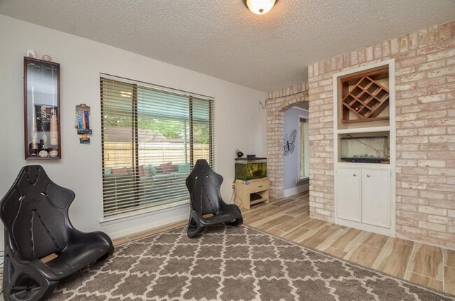 Building Photo - 3514 W Creek Club Dr