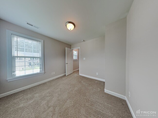 Building Photo - 1526 Flowering Peach Trail