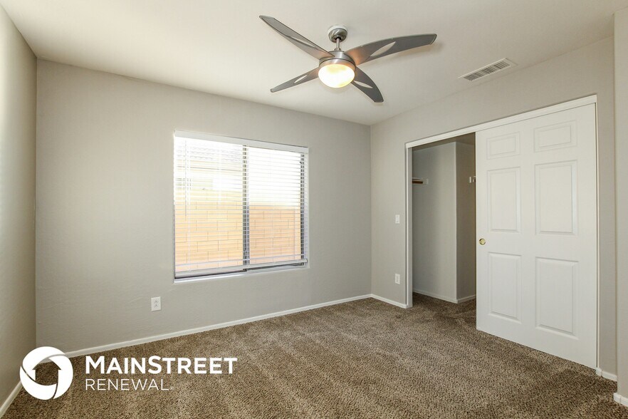 Building Photo - 17647 N 167th Dr