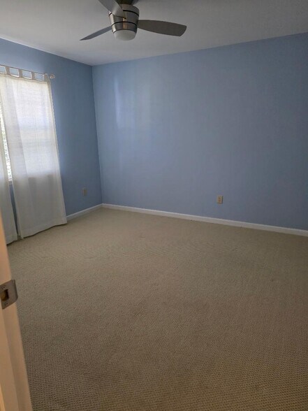 Building Photo - 6635 W Sweetbriar Trl