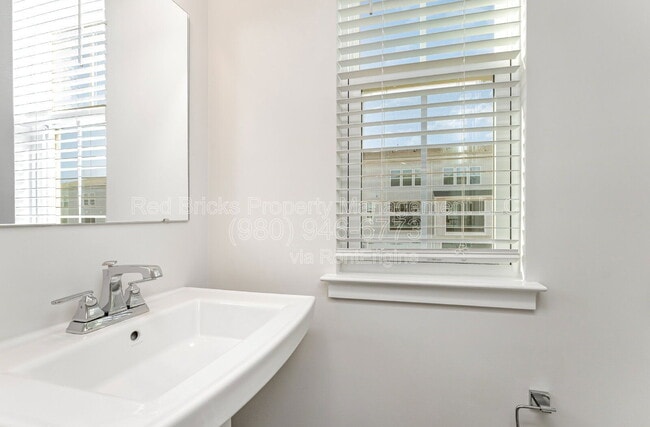 Building Photo - 9908 Violets Dream St NW