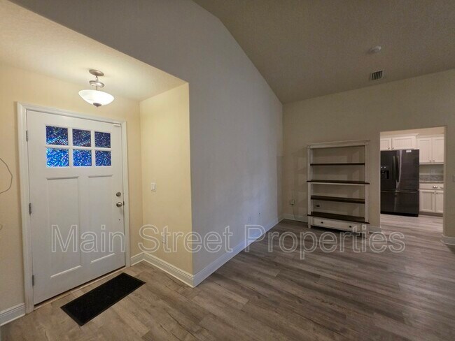 Building Photo - 4411 Fiske St