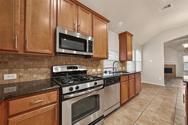 Building Photo - 28207 Chalet Park Dr