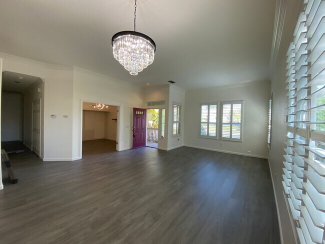 Building Photo - Castlerock Gated Community off Hilborn! Be...