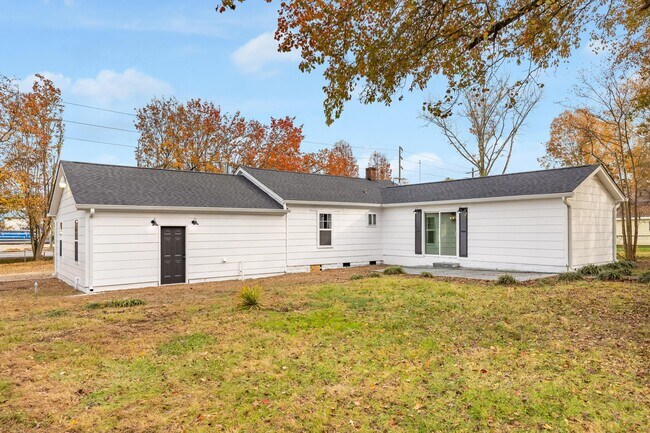 Building Photo - 1531 Wilson Rd