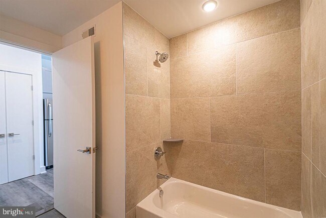 Building Photo - 1245 Ridge Ave