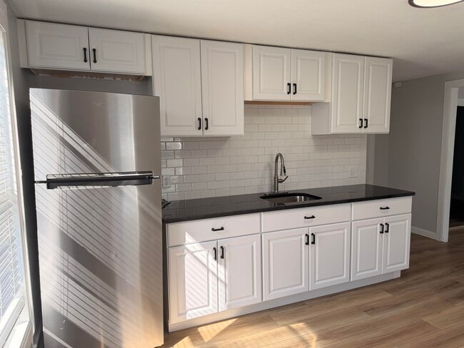 Building Photo - 42 Broadway