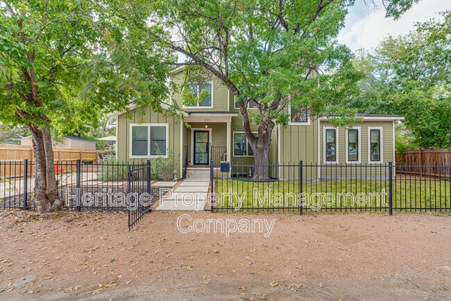 Building Photo - 211 Gibson
