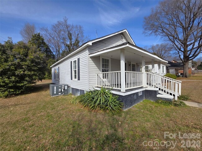 Building Photo - 294 Fink Ave NW