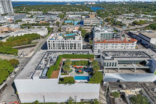 Building Photo - 1220 17th St