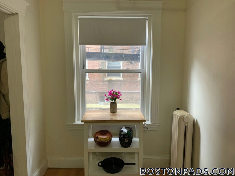 Building Photo - 88 Washington St