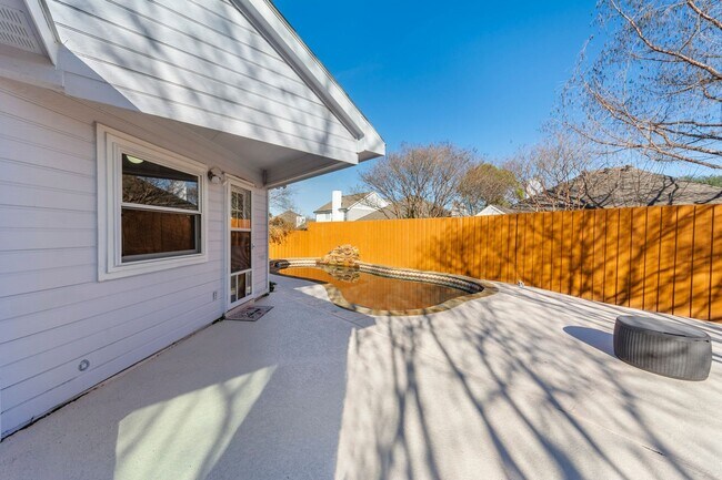 Building Photo - 128 Overbrook Dr