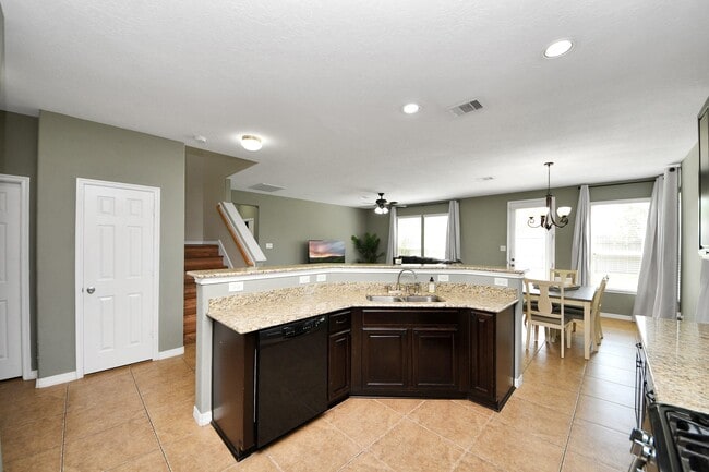 Building Photo - 1601 Bel Riposo Ln