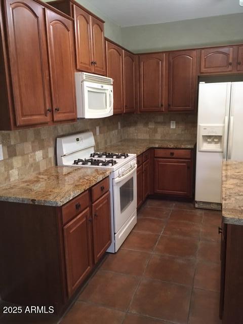 Building Photo - 3636 E Parkview Dr