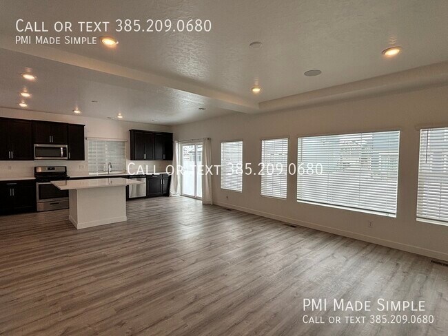 Building Photo - 4140 W Holbrook Way