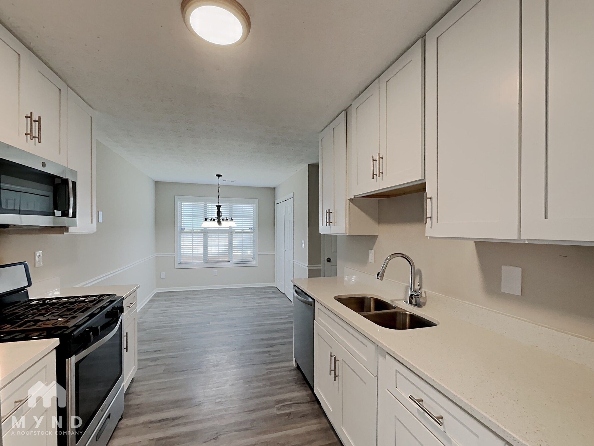 Building Photo - 204 Eagles Crest Ct