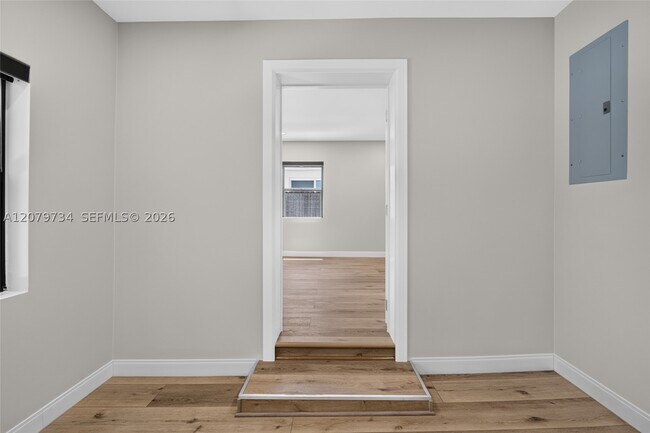 Building Photo - 1011 NW 30th Pl