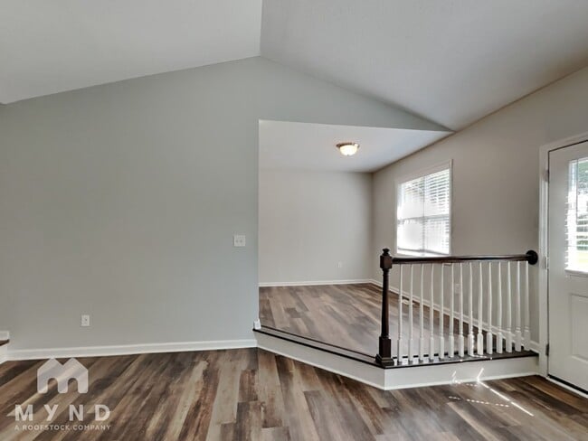 Building Photo - 1248 Grovewood Dr