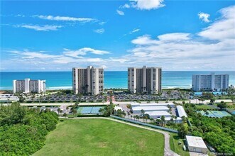 Building Photo - 9500 S Ocean Dr