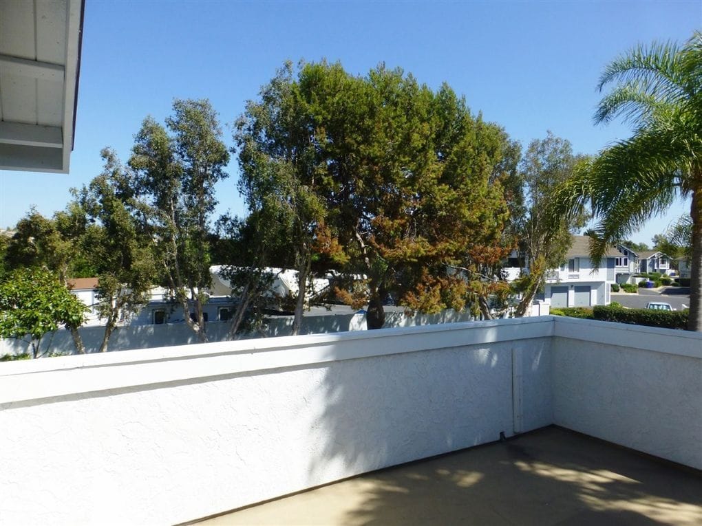 Building Photo - 835 Mistletoe Ln