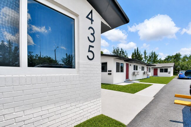 Building Photo - 465 Ali Baba Ave