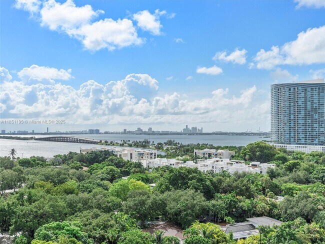 Building Photo - 4250 Biscayne Blvd