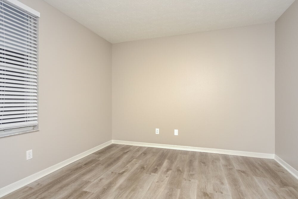 Building Photo - 2304 Golf Manor Blvd