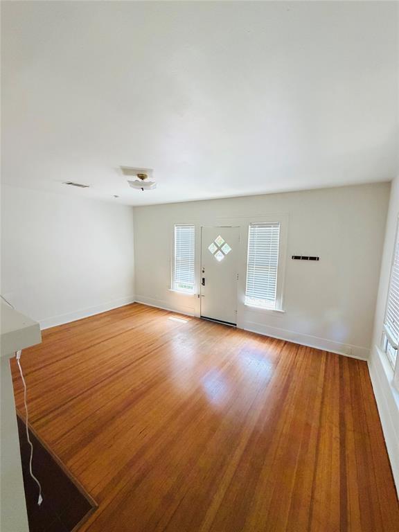 Building Photo - 3212 Oakmont Blvd