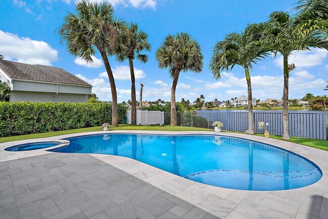 Building Photo - 129 Olympus Way