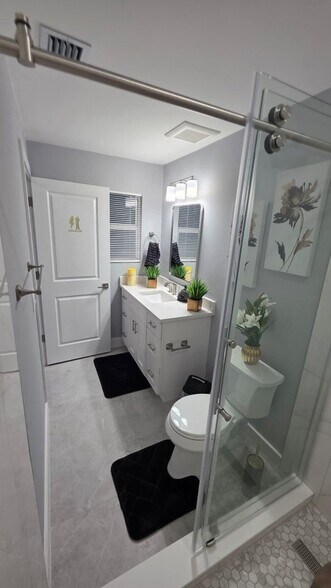 Building Photo - 131 Puffin Ct