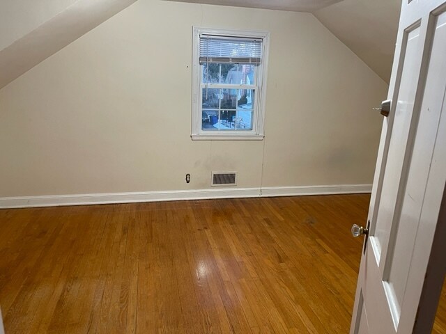 Building Photo - 626 Park Rd