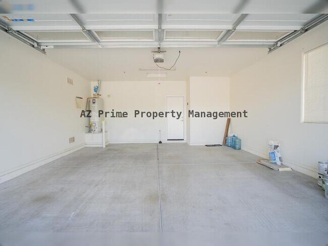 Building Photo - 9215 W Dreyfus Dr