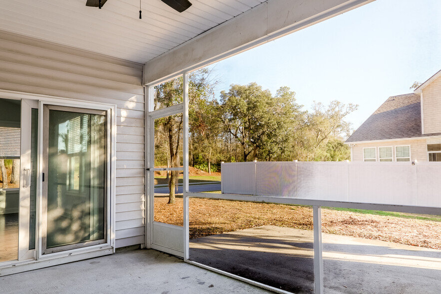 Building Photo - 203 Wooden Wheel Ln