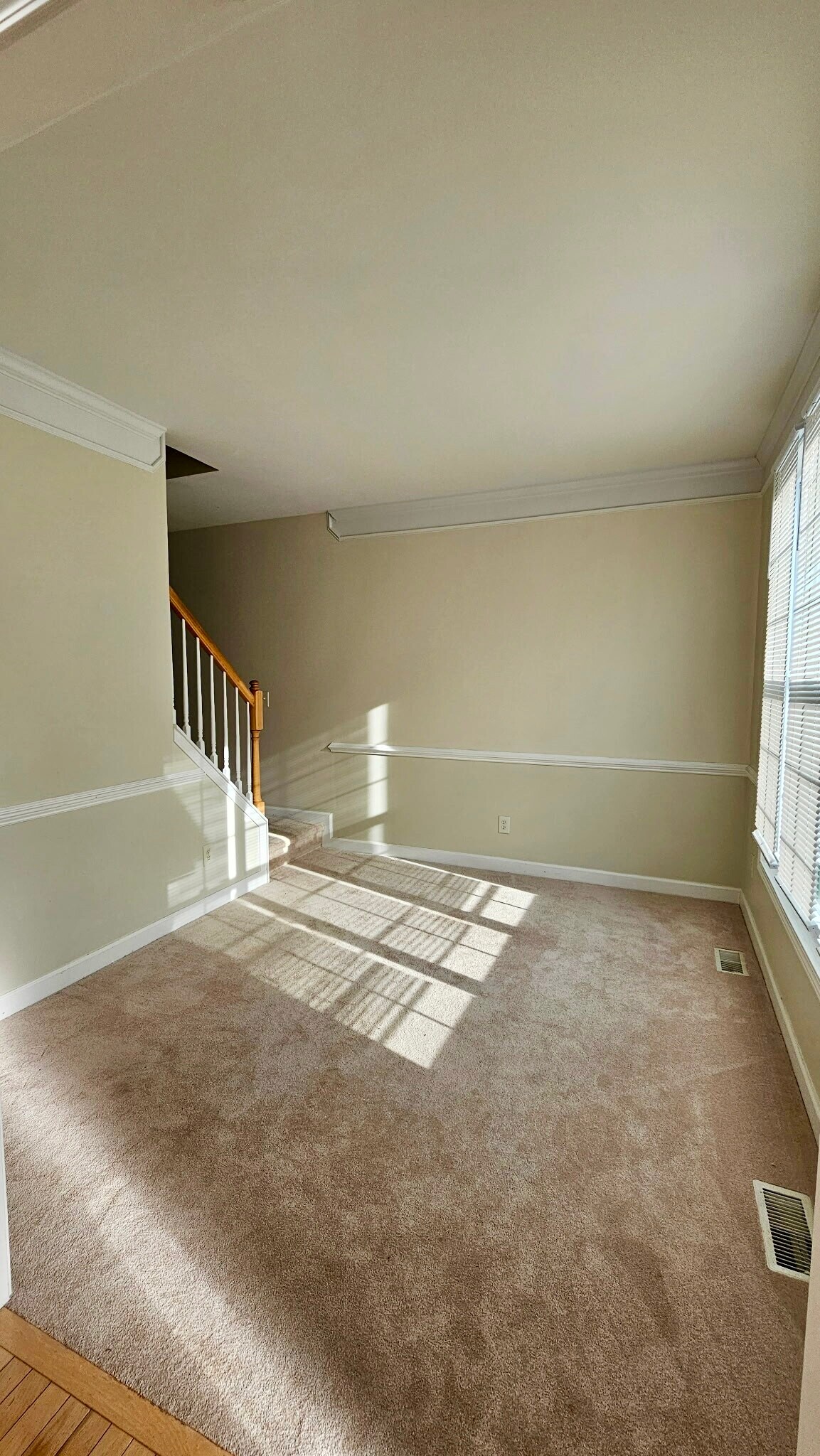 Building Photo - 7 Woodsage Ln