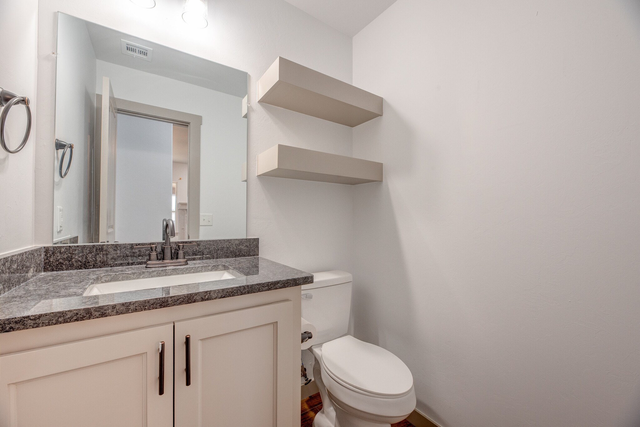 Building Photo - 2325 Greys Harbor Rd