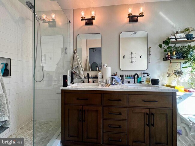 Building Photo - 45713 Paddington Station Terrace